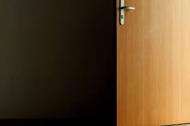 Come realizzare le porte interne: 3 tipi di materiale tra cui scegliere 52 porte interne